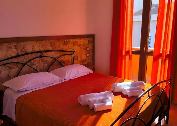 Oda ve Kahvaltı Mamuthones