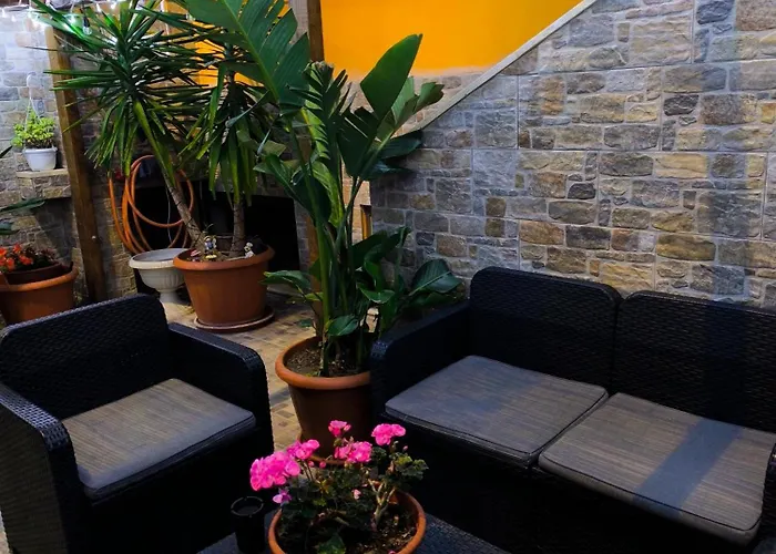 Mamuthones Oda ve Kahvaltı 3*