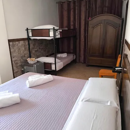 Mamuthones Bed & Breakfast *